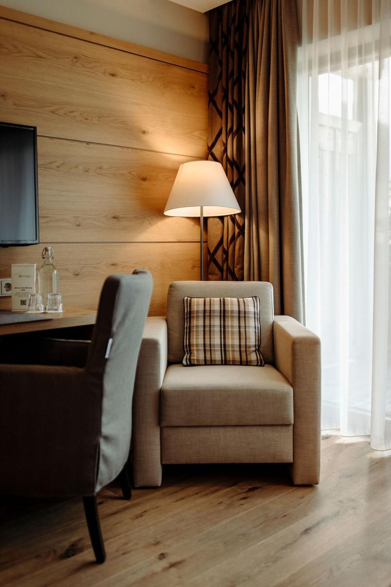 Das Gemuetliche Dorfhotel Kaltenhauser Hollersbach im Pinzgau Buitenkant foto