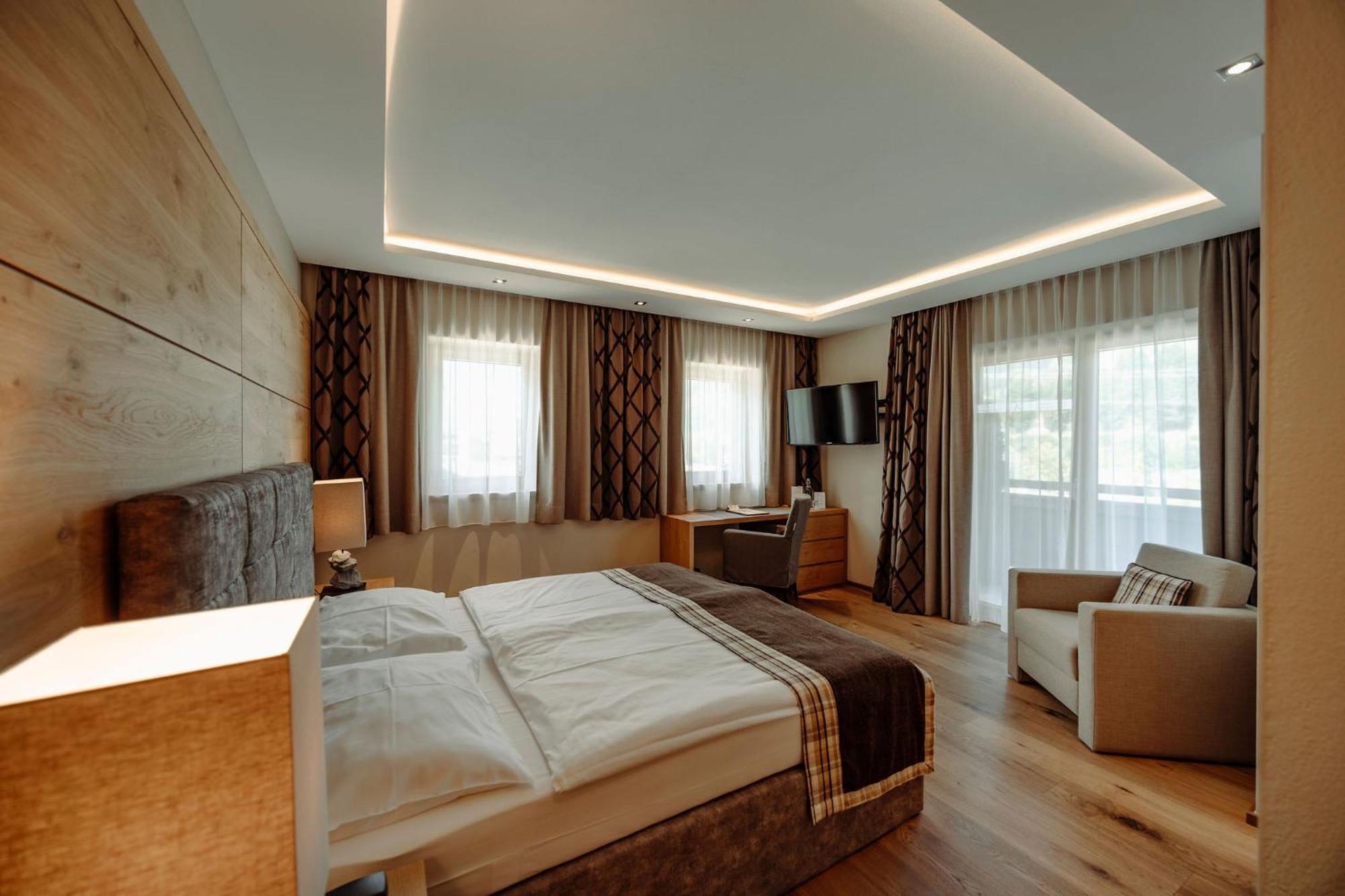 Das Gemuetliche Dorfhotel Kaltenhauser Hollersbach im Pinzgau Buitenkant foto