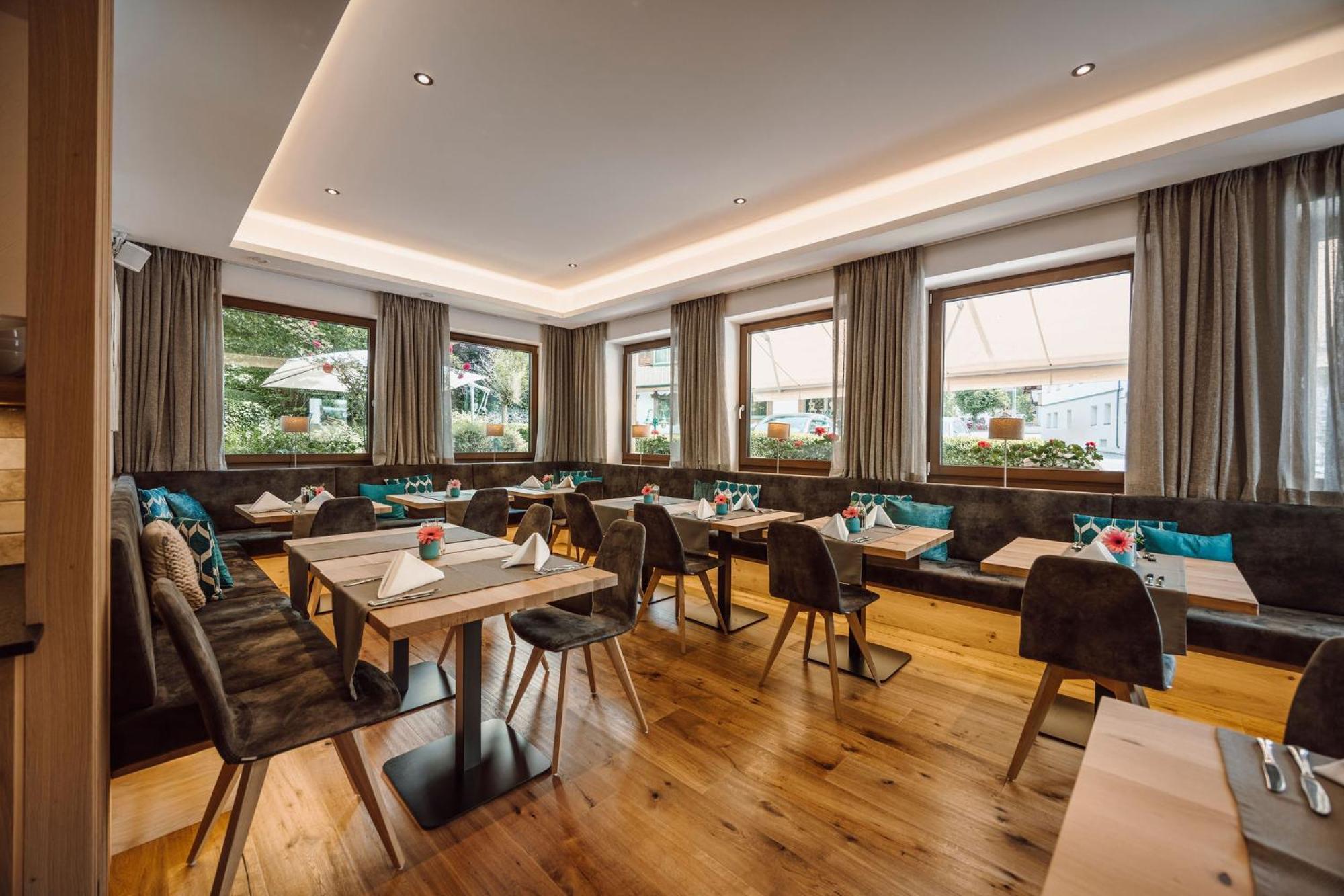 Das Gemuetliche Dorfhotel Kaltenhauser Hollersbach im Pinzgau Buitenkant foto