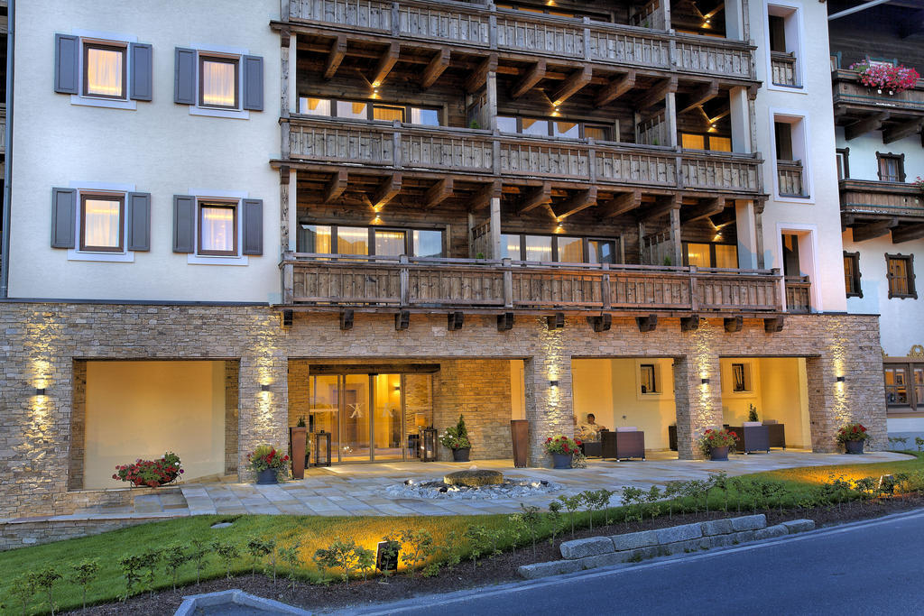 Das Gemuetliche Dorfhotel Kaltenhauser Hollersbach im Pinzgau Buitenkant foto